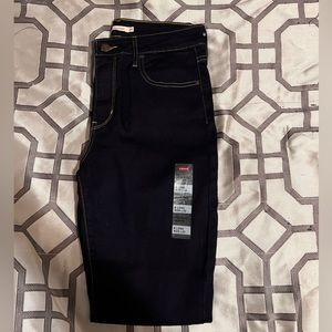 Levi’s 721 High Rise Skinny